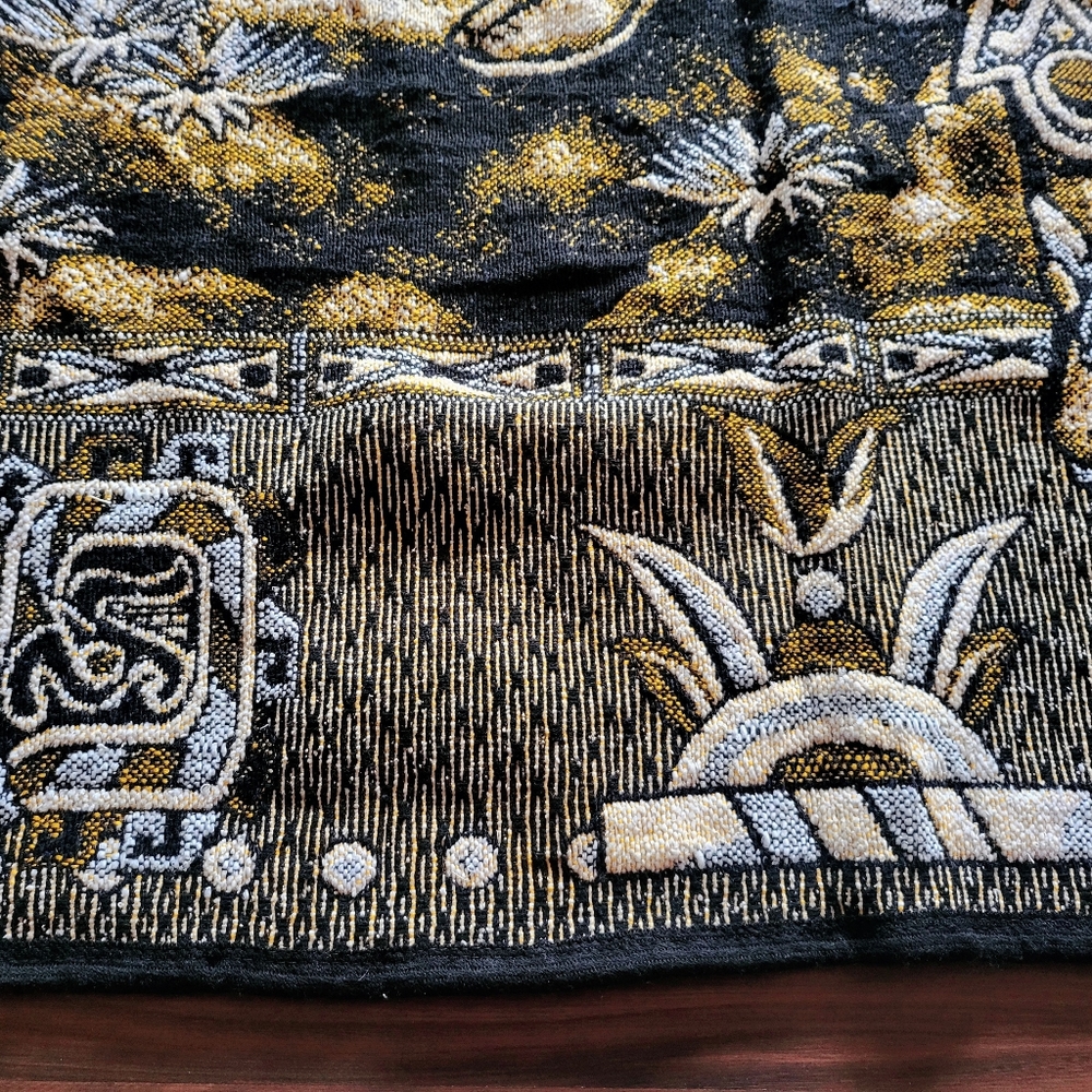 Large Aztec Blanket - Picture 3 of 6